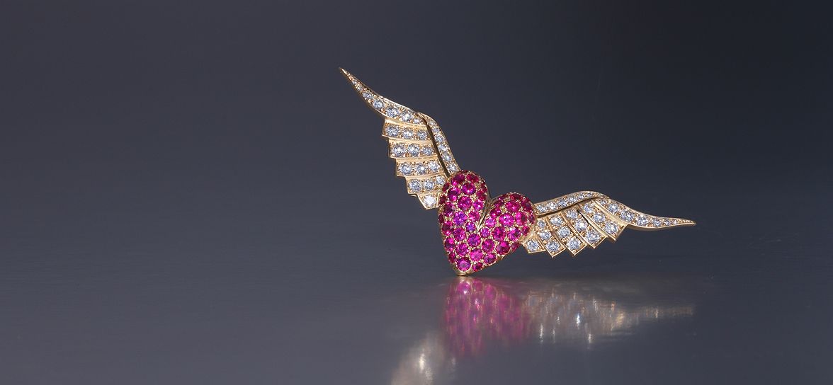 Pink sapphire heart brooch
